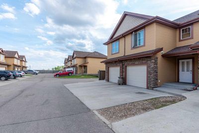 8 - 1407 53 Ave, Home with 3 bedrooms, 2 bathrooms and 2 parking in Lloydminster AB | Image 1