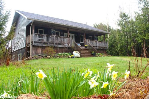 33 Little Cove Rd, Tobermory, ON, N0H2R0 | Card Image