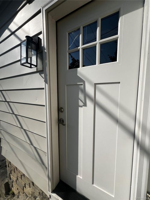 105 Cedar Ave, New Windsor, NY, 12553-7002 | Card Image