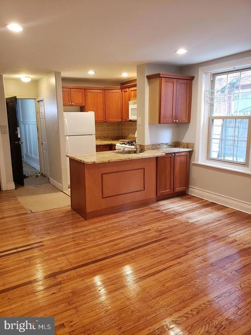 apt-1r-1211 Spruce St, PHILADELPHIA, PA, 19107-5622 | Card Image