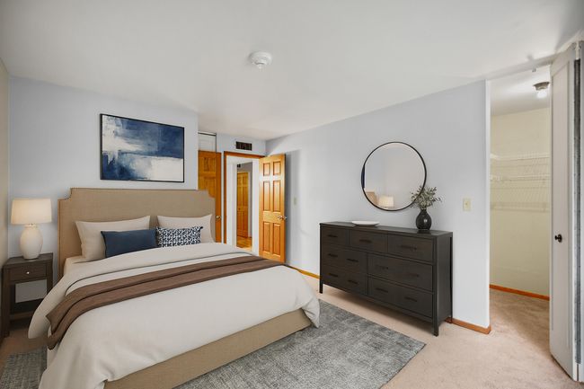 4050 W Rivers Edge Cir, Condo with 2 bedrooms, 1 bathrooms and null parking in Brown Deer WI | Image 21