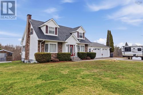 123 Trout Lake Rd, Lawrencetown, NS, B0S1M0 | Card Image