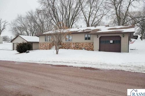 525 N Hood St, Blue Earth, MN, 56013-2329 | Card Image