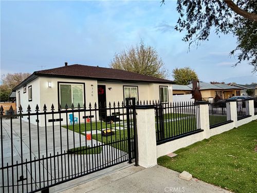 720 E 23rd St, San Bernardino, CA, 92404-4059 | Card Image