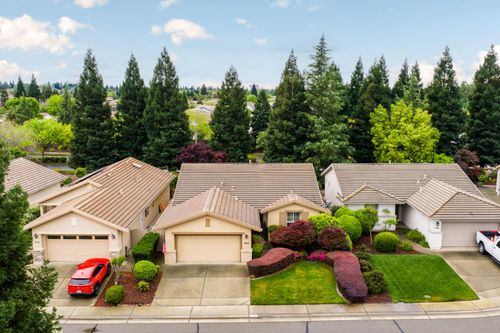 704 Wagon Wheel Ln, Lincoln, CA, 95648-8108 | Card Image
