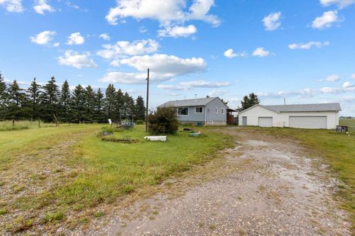 32043 Range Road 40, Rural Mountain View County, AB, T2H4C6 | Card Image