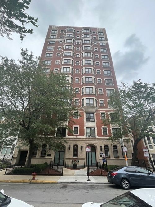 apt-1108-732 Bittersweet Pl, Chicago, IL, 60613-2351 | Card Image