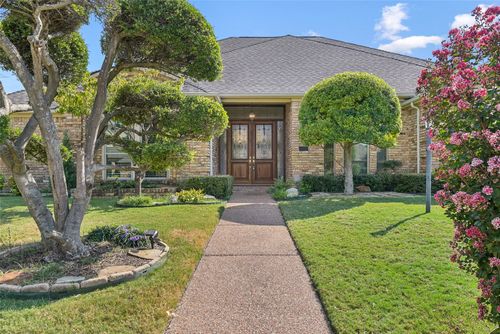 5824 Gallant Fox Ln, Plano, TX, 75093-4511 | Card Image