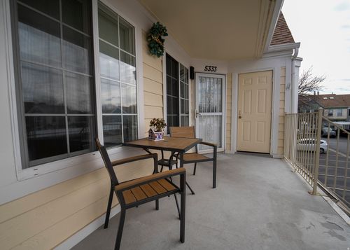 136-5333 S Beacon Hill Cir, Taylorsville, UT, 84123-4805 | Card Image