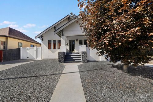 661 2nd Ave N, Twin Falls, ID, 83301-5745 | Card Image