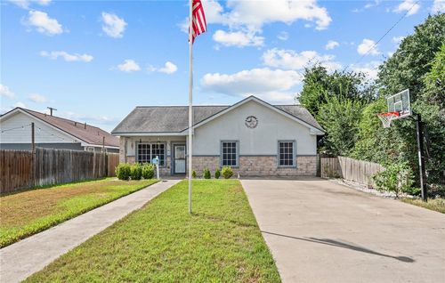 758 Gibson Dr, Alice, TX, 78332-3610 | Card Image