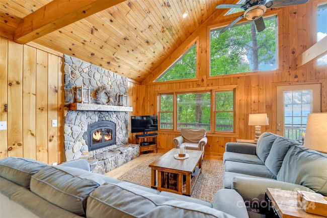 639 Deer Ridge Rd, House other with 2 bedrooms, 3 bathrooms and null parking in Bryson City NC | Image 6