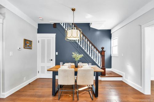 235 Cemetery Rd, East Marion, NY, 11939-1615 | Card Image