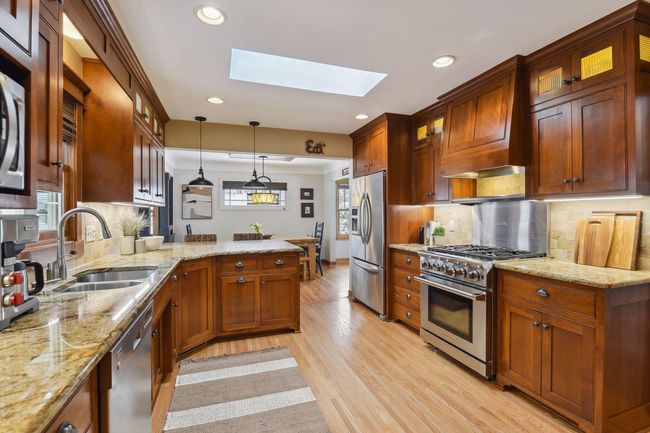 4600 W 58th Street, House other with 5 bedrooms, 3 bathrooms and null parking in Edina MN | Image 13