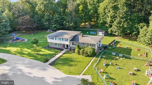 38 E Circular Ave, Paoli, PA, 19301-1410 | Card Image