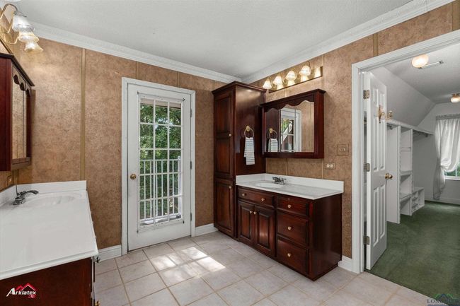 6119 N I 20 Service Rd, House other with 6 bedrooms, 4 bathrooms and null parking in Marshall TX | Image 35