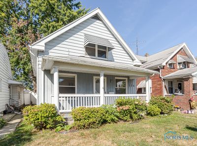 136 Walnut Street, House other with 3 bedrooms, 1 bathrooms and 1 parking in Rossford OH | Image 1