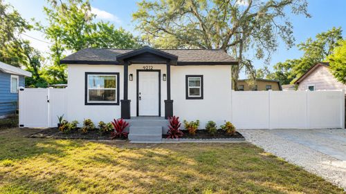 9212 N Brooks St, TAMPA, FL, 33612-8123 | Card Image