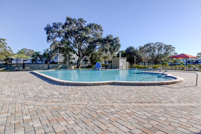 5 - 2291 Americus Boulevard W, Condo with 2 bedrooms, 2 bathrooms and null parking in Clearwater FL | Image 41