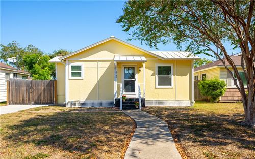 3458 Lawnview St, Corpus Christi, TX, 78411-1702 | Card Image