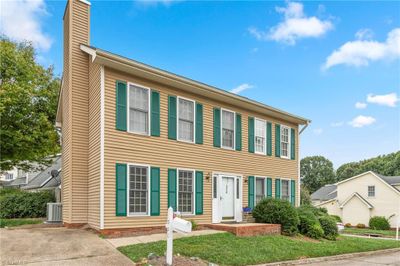 320 Brookside Court, House other with 3 bedrooms, 2 bathrooms and null parking in Kernersville NC | Image 3