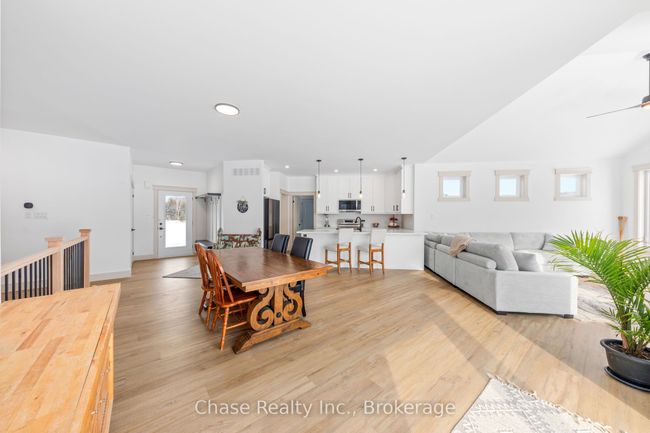 141 3 Mile Lake Rd, House other with 3 bedrooms, 2 bathrooms and 10 parking in Katrine ON | Image 8