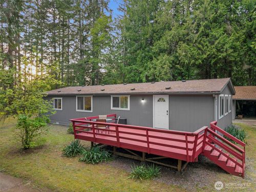 21 E E Burrows Ln, Shelton, WA, 98584-6346 | Card Image