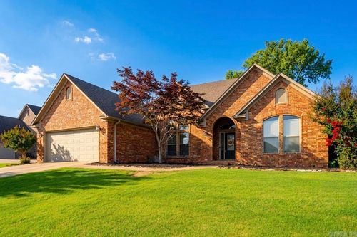 865 Cordoba Dr, Conway, AR, 72034-7595 | Card Image