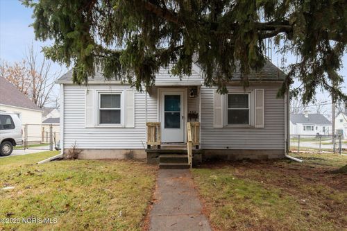 904 Annabelle Dr, Toledo, OH, 43612-2406 | Card Image