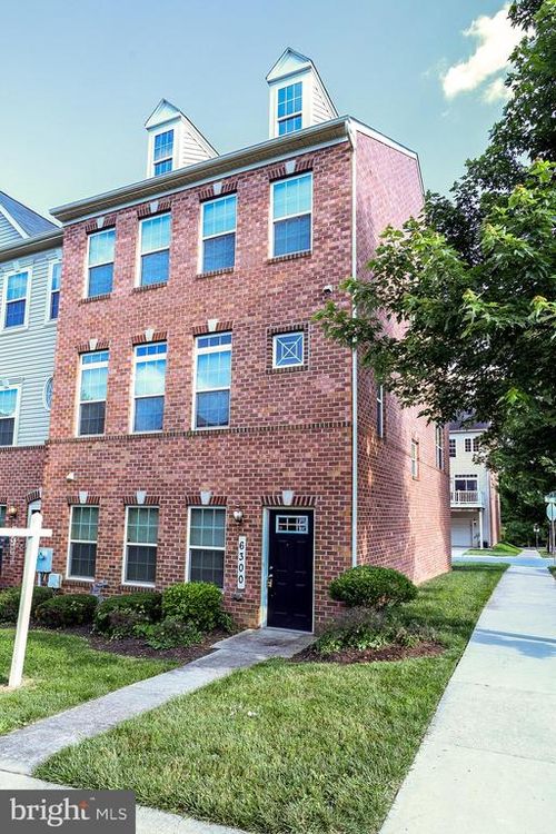 6300 Santo Pl, CAPITOL HEIGHTS, MD, 20743-3258 | Card Image
