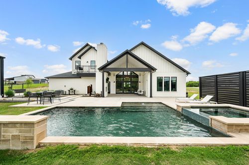 130 Nicholas Way, Decatur, TX, 76234-1796 | Card Image