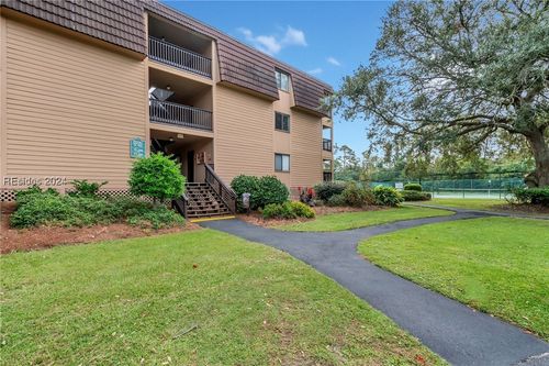 apt-f17-40 Folly Field Rd, Hilton Head Island, SC, 29928-6810 | Card Image