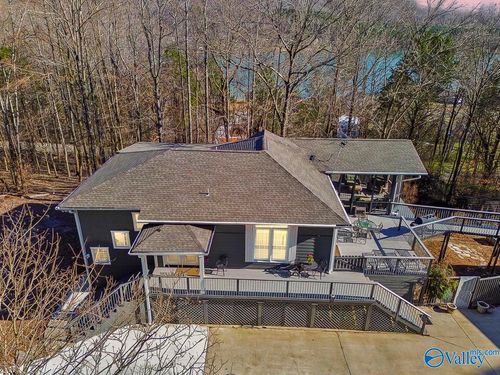 305 Boulder Trl, Gurley, AL, 35748-9729 | Card Image