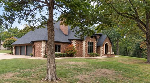 93 Reagan Hollow Rd, Noel, MO, 64854-8312 | Card Image