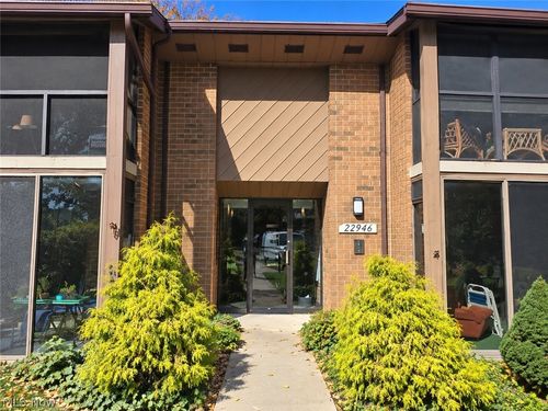 203-22946 Mastick Rd, Fairview Park, OH, 44126-3176 | Card Image