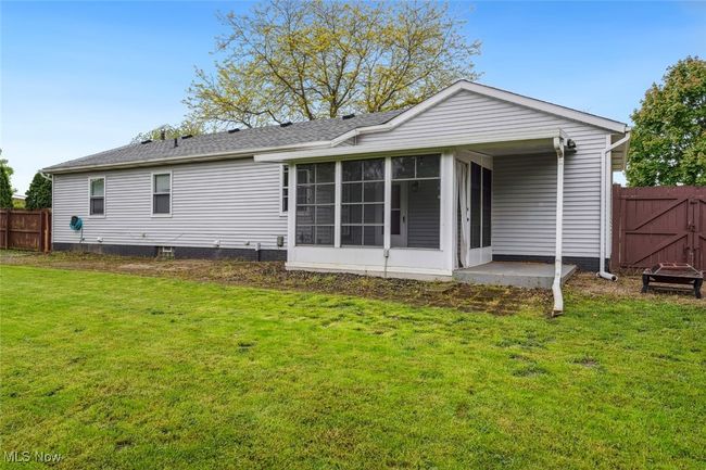 18 Lakeview Ct, House other with 3 bedrooms, 2 bathrooms and null parking in Lagrange OH | Image 34