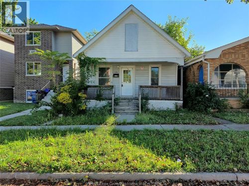 486 Bridge Ave, Windsor, ON, N9B2M4 | Card Image