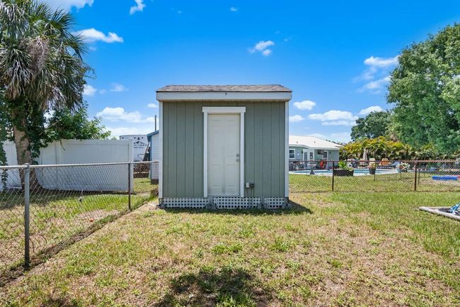 6208 Florida Cir E, House other with 2 bedrooms, 1 bathrooms and null parking in APOLLO BEACH FL | Image 18