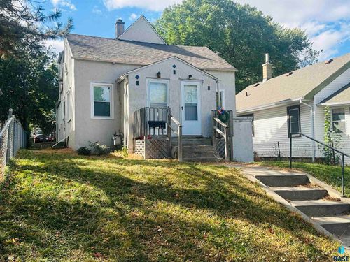 521 S Menlo Ave Avenue, Sioux Falls, SD, 57104 | Card Image