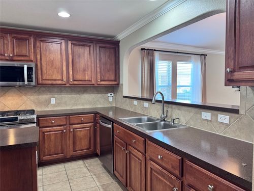 20816 Kearney Hill Rd, Pflugerville, TX, 78660-8097 | Card Image