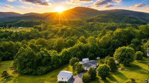 1019 Croker Ln, Vinton, VA, 24179-5806 | Card Image