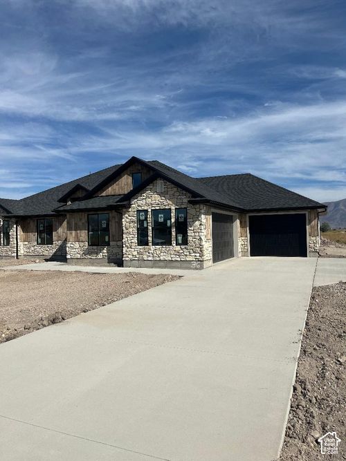 36-10812 N 8325 W, Tremonton, UT, 84337-4016 | Card Image