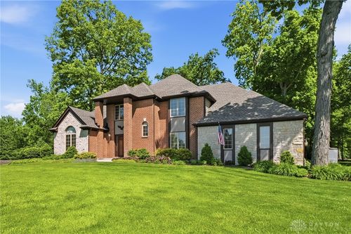 2350 Lostwood Ct, Beavercrk Twp, OH, 45385-9592 | Card Image