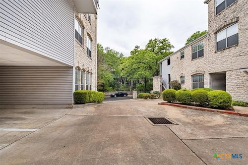 apt-204-2520 Quarry Rd, Austin, TX, 78703-3766 | Card Image