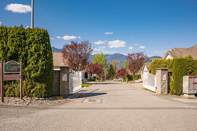 9 - 43875 Chilliwack Mountain Road, House other with 3 bedrooms, 3 bathrooms and 4 parking in Chilliwack BC | Image 2