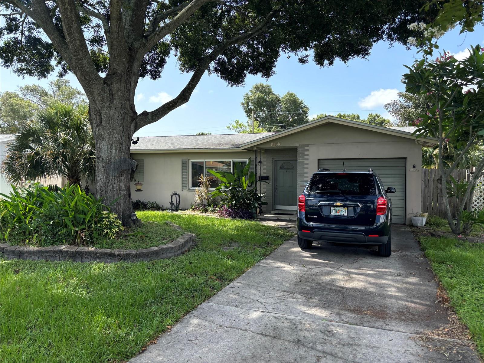 15th Ave, Saint Petersburg, FL 33713