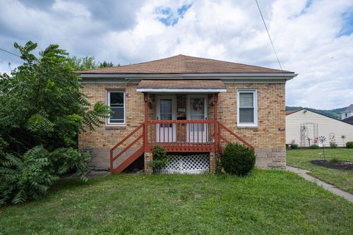 735 1/2 7th Avenue, Coraopolis, PA, 15108 | Card Image