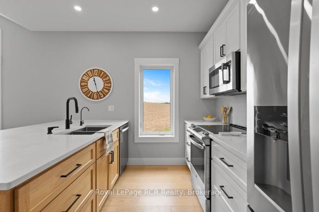 13 Jonathan Cres, House other with 4 bedrooms, 3 bathrooms and 4 parking in Mildmay ON | Image 16