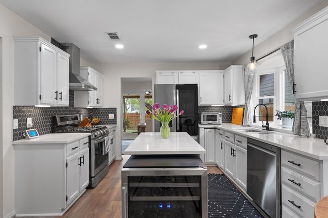 2003 Ploverville Ln, House other with 3 bedrooms, 3 bathrooms and 4 parking in Austin TX | Image 15