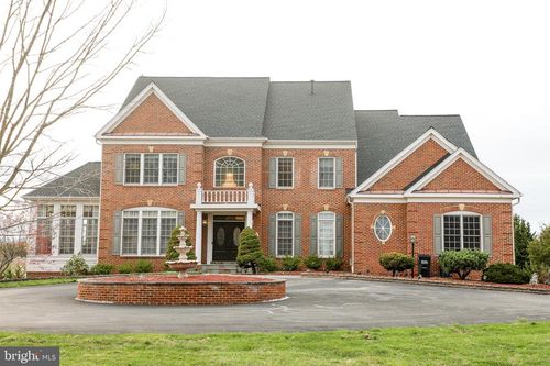 6013 Riggs Rd, LAYTONSVILLE, MD, 20882-1831 | Card Image